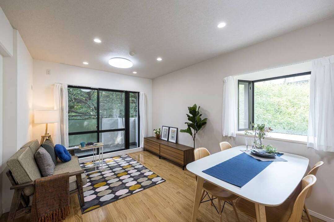 神戸の不動産会社ユーユー不動産が神戸市灘区で買い取ったマンションのリフォーム施工例